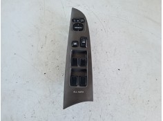 MANDO ELEVALUNAS DELANTERO DERECHO 8404053070 