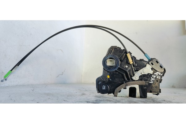 Recambio de cerradura puerta delantera izquierda para toyota verso 1.6d4d 112 fap referencia OEM IAM A084219  