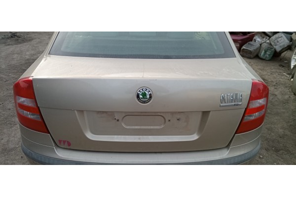 Recambio de porton trasero para skoda octavia berlina (1z3) edition 100 referencia OEM IAM   