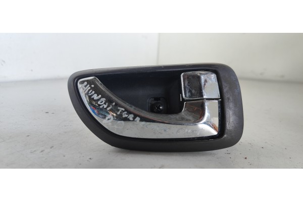 Recambio de maneta interior delantera derecha para hyundai terracan (hp) 2.9 crdi cat referencia OEM IAM 82621H1020  