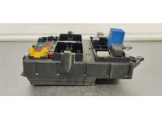 Recambio de caja reles / fusibles para jeep gr.cherokee (wj/wg) 3.1 td limited referencia OEM IAM 56038406AM  