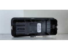 Recambio de mando elevalunas trasero izquierdo para land rover discovery 2.7 td v6 cat referencia OEM IAM YUD501070PVJ  
