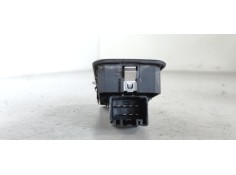Recambio de mando elevalunas trasero izquierdo para land rover discovery 2.7 td v6 cat referencia OEM IAM YUD501070PVJ  