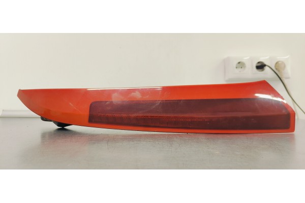 Recambio de piloto trasero derecho para volvo xc90 2.4 d5 163 4x4 referencia OEM IAM 30678221  