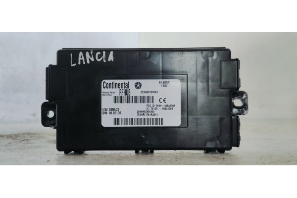 Recambio de amplificador de antena para lancia thema 3.0jtd 240 fap referencia OEM IAM 68051376AF  