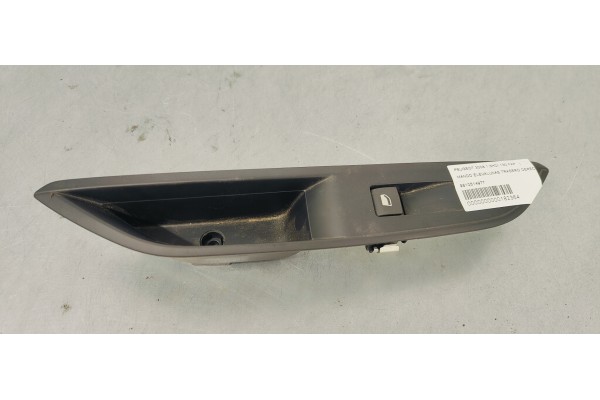 Recambio de mando elevalunas trasero derecho para peugeot 3008 1.5hdi 130 fap referencia OEM IAM 9810514977  