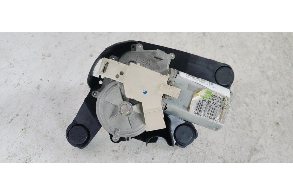 Recambio de motor limpia trasero para peugeot 5008 1.6 hdi 110 fap referencia OEM IAM 9680477480  