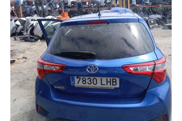 Recambio de porton trasero para toyota yaris 1.5 i 112 referencia OEM IAM   