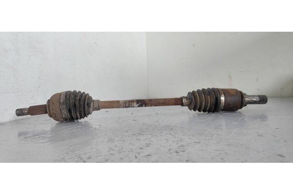 Recambio de transmision delantera izquierda para renault clio iii 1.2 referencia OEM IAM 8200341698  