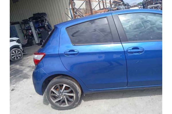 Recambio de puerta trasera derecha para toyota yaris 1.5 i 112 referencia OEM IAM   
