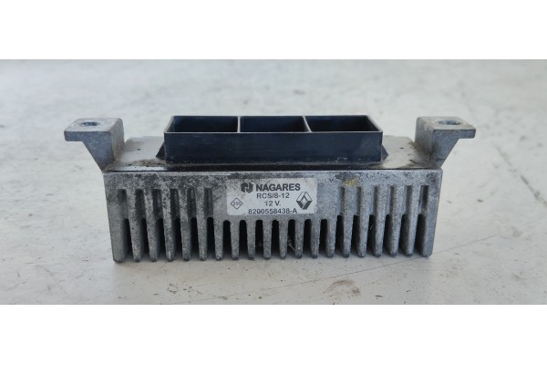 Recambio de caja precalentamiento para renault megane iii berlina 5 p dynamique referencia OEM IAM 8200558438A  