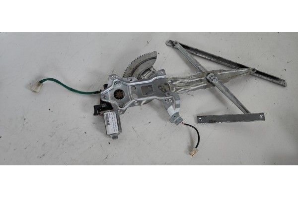 Recambio de elevalunas delantero derecho para mitsubishi l 200 (k6/7) 2.5 td cat referencia OEM IAM MR144596  