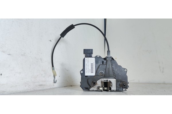 Recambio de cerradura puerta trasera izquierda para opel corsa d cosmo referencia OEM IAM 13258265  