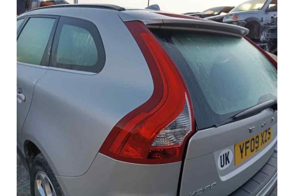 Recambio de piloto trasero izquierdo para volvo xc60 2.4 d referencia OEM IAM   