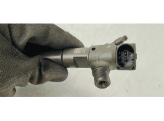 Recambio de inyector para volkswagen golf vii lim. (5g1) referencia OEM IAM 04L130277D  