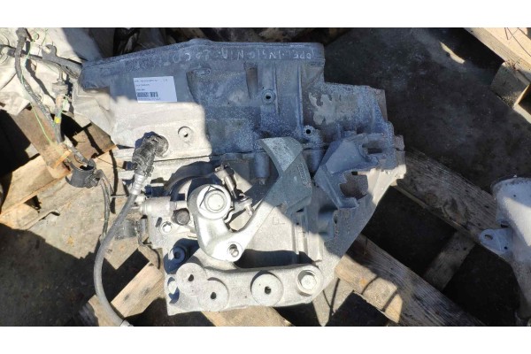 Recambio de caja cambios para opel insignia berlina 2.0 16v cdti referencia OEM IAM 55561696 0822680 GD01531