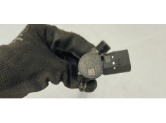 Recambio de inyector para volkswagen golf vii lim. (5g1) referencia OEM IAM 04L130277D  