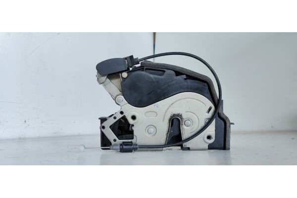 Recambio de cerradura puerta delantera izquierda para bmw serie 7 (e65/e66) 745i referencia OEM IAM   