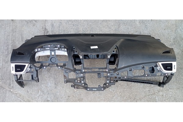 Recambio de salpicadero para hyundai i30 (gd) klass bluedrive referencia OEM IAM   