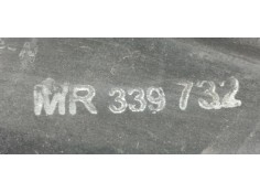 Recambio de faro derecho para mitsubishi l 200 (k6/7) 2.5 td cat referencia OEM IAM MR339732  