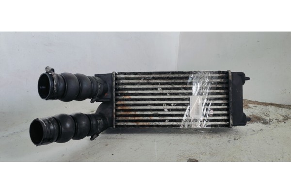 Recambio de intercooler para peugeot 5008 1.6 hdi 110 fap referencia OEM IAM 9656503980  