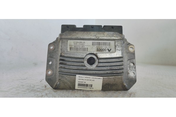 Recambio de centralita motor uce para renault megane ii coupe/cabrio luxe dynamique referencia OEM IAM 8200387138  