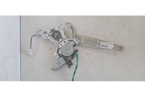 Recambio de elevalunas trasero derecho para mitsubishi montero (v20/v40) 2.5 turbodiesel referencia OEM IAM MR144538  