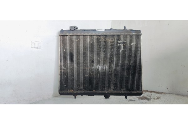 Recambio de radiador agua para peugeot 5008 1.6 hdi 110 fap referencia OEM IAM P9680533480  