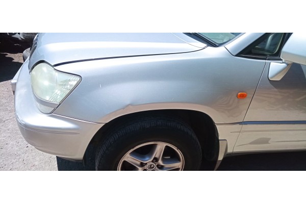 Recambio de aleta delantera izquierda para lexus rx300 (mcu15) luxury referencia OEM IAM   