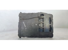 CAJA RELES / FUSIBLES 8200351182 