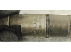 Recambio de inyector para volkswagen golf iv berlina (1j1) básico referencia OEM IAM 038130201F  