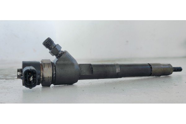 Recambio de inyector para hyundai ix35 break fase 1 referencia OEM IAM 0445110374  