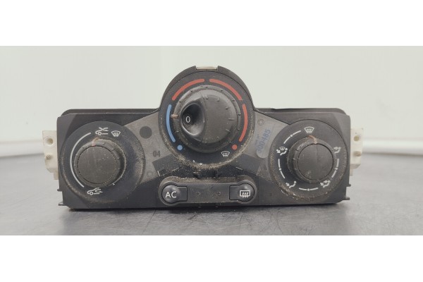Recambio de mando calefaccion / aire acondicionado para renault scenic ii 1.5dci 105 referencia OEM IAM   