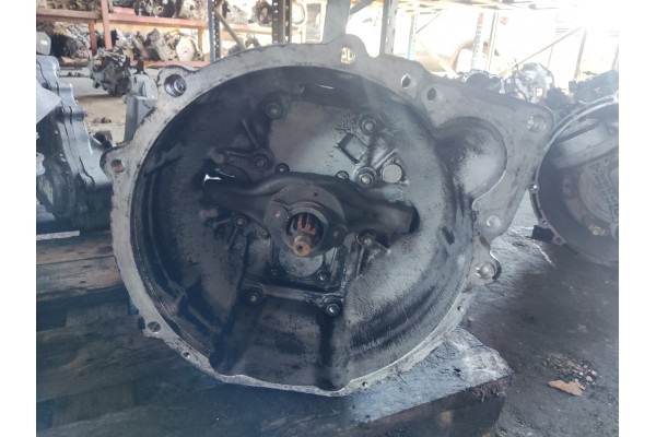 Recambio de caja cambios para tata sierra referencia OEM IAM 251926513710  