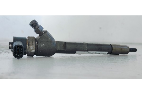 Recambio de inyector para hyundai ix35 break fase 1 referencia OEM IAM 0445110374  