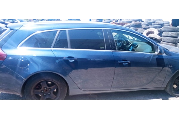 Recambio de puerta trasera derecha para opel insignia sports tourer 2.0 16v cdti referencia OEM IAM   