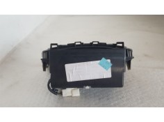 Recambio de cenicero para toyota avensis (t27) 2.2d-cat 150 fap referencia OEM IAM 5880405190  