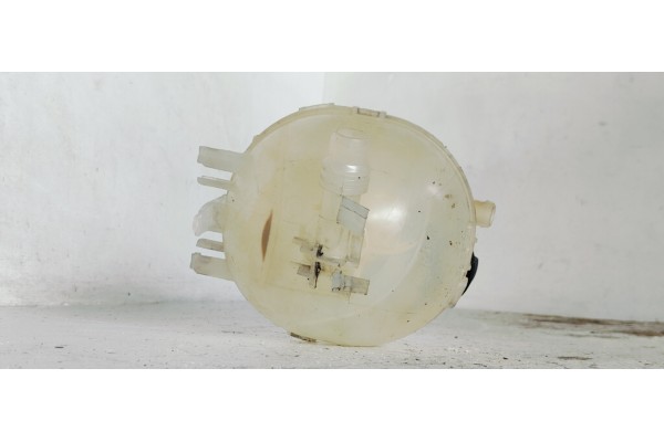 Recambio de deposito expansion para citroen c4 berlina 1.5 hdi 130 fap referencia OEM IAM 9824198680  
