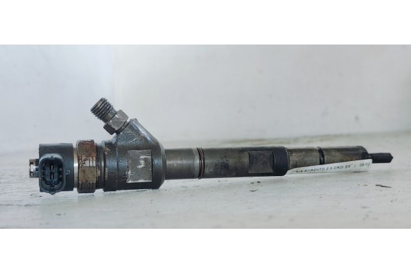 Recambio de inyector para kia sorento 2.5 crdi ex referencia OEM IAM 0445110275  