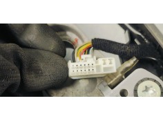 Recambio de volante para hyundai i20 active 1.0 i turbo 100 fap referencia OEM IAM 56100C8BC0  