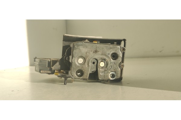 Recambio de cerradura puerta trasera derecha para kia rio 1.5 crdi referencia OEM IAM   