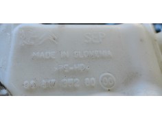 Recambio de deposito limpia para citroen c3 picasso exclusive referencia OEM IAM 9681735280  