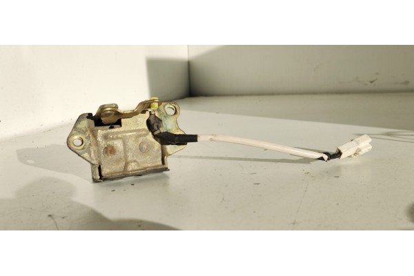 Recambio de cerradura maletero / porton para toyota avensis monovolumen (t22) 2.0 turbodiesel cat referencia OEM IAM   