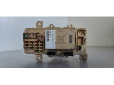 Recambio de caja reles / fusibles para toyota celica (t20) 1.8 16v cat referencia OEM IAM 8264114050  