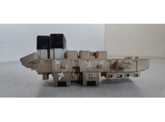 Recambio de caja reles / fusibles para toyota celica (t20) 1.8 16v cat referencia OEM IAM 8264114050  