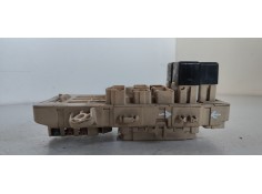 Recambio de caja reles / fusibles para toyota celica (t20) 1.8 16v cat referencia OEM IAM 8264114050  