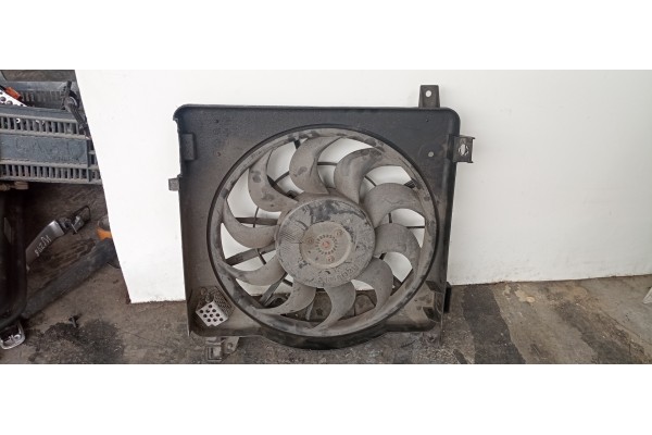 Recambio de electroventilador para opel zafira b 1.9 cdti referencia OEM IAM 0130303304  