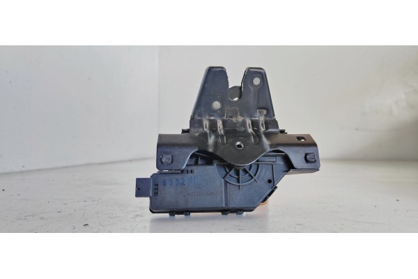 Recambio de cerradura maletero / porton para bmw serie 3 berlina (e46) 320d referencia OEM IAM 8196401  