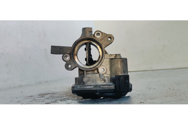 Recambio de caja mariposa para opel corsa d cosmo referencia OEM IAM 55564247  