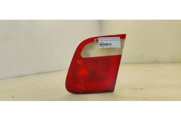 Recambio de piloto trasero derecho interior para bmw serie 3 berlina (e46) 320d referencia OEM IAM 8364924  